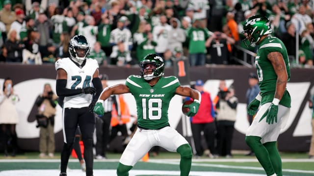 Jets' WR Randall Cobb (18) after a two-point conversion vs. Philadelphia